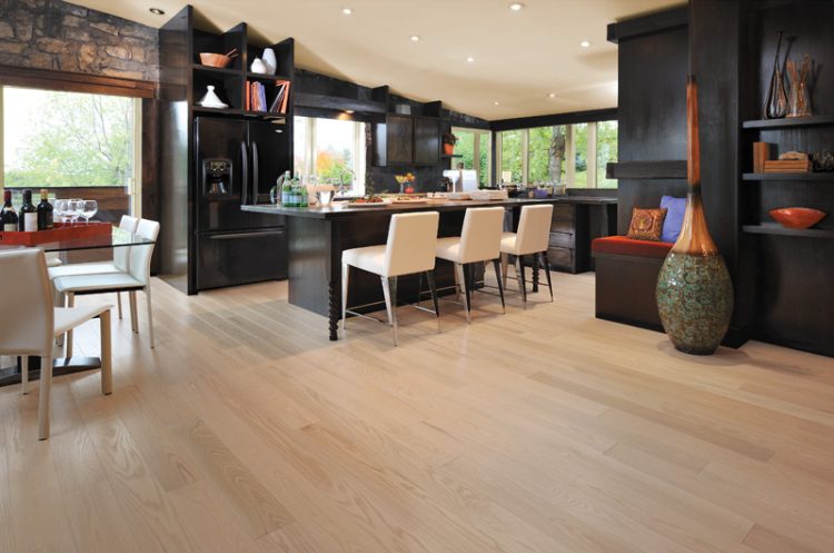 What is the difference between oak and other wood