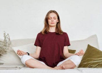Why Meditation Should Be Part of Your Skin Care Routine